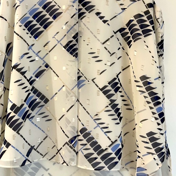 White House Black Market - Picture 6 of 9